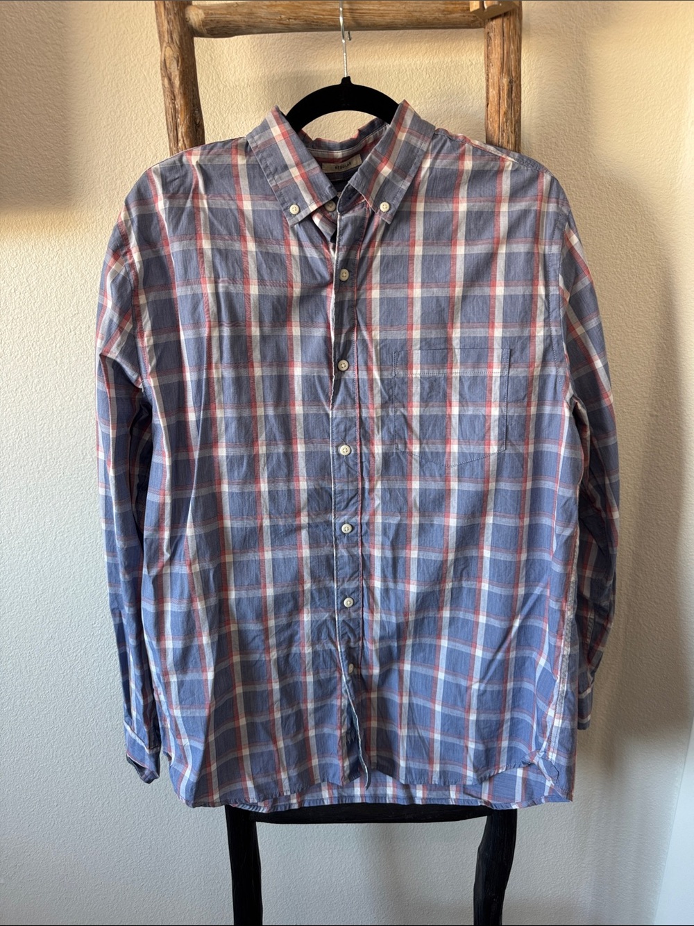 Men's Blue and White Plaid Button-Down Shirt - Casual Comfort